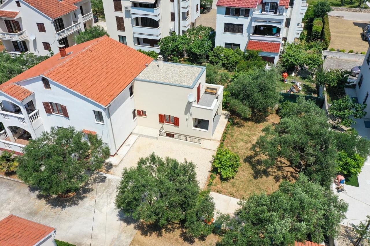 Apartment Ana Zara Esterno foto