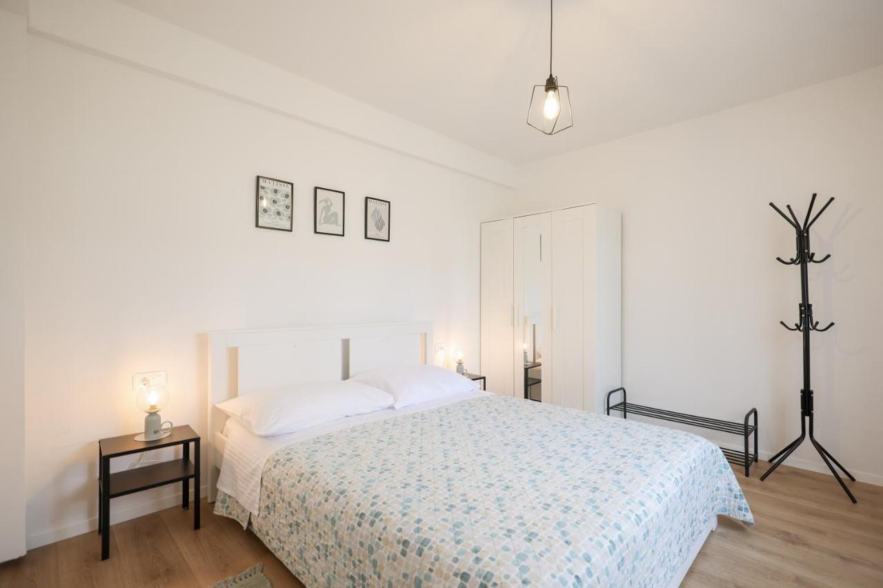 Apartment Ana Zara Esterno foto